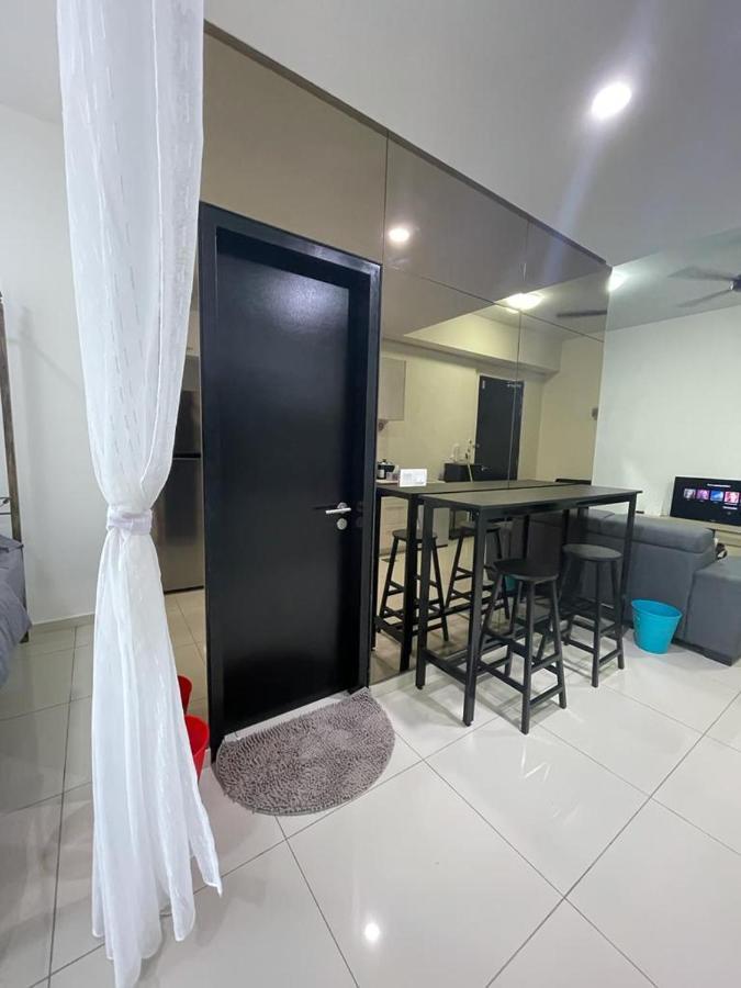 Kyra Homestay Centrus SOHO Cyberjaya *wifi&pool* Bagian luar foto