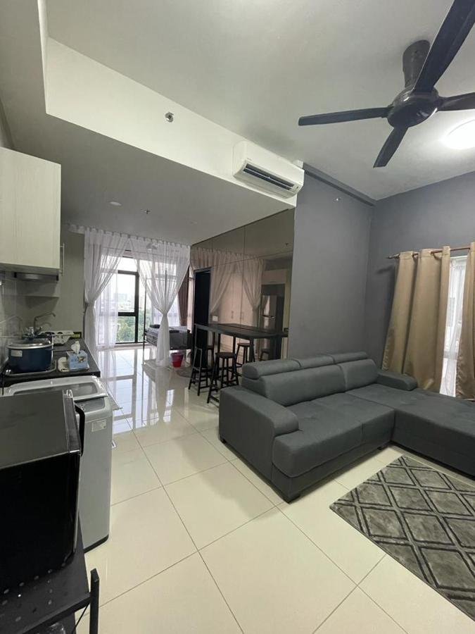 Kyra Homestay Centrus SOHO Cyberjaya *wifi&pool* Bagian luar foto